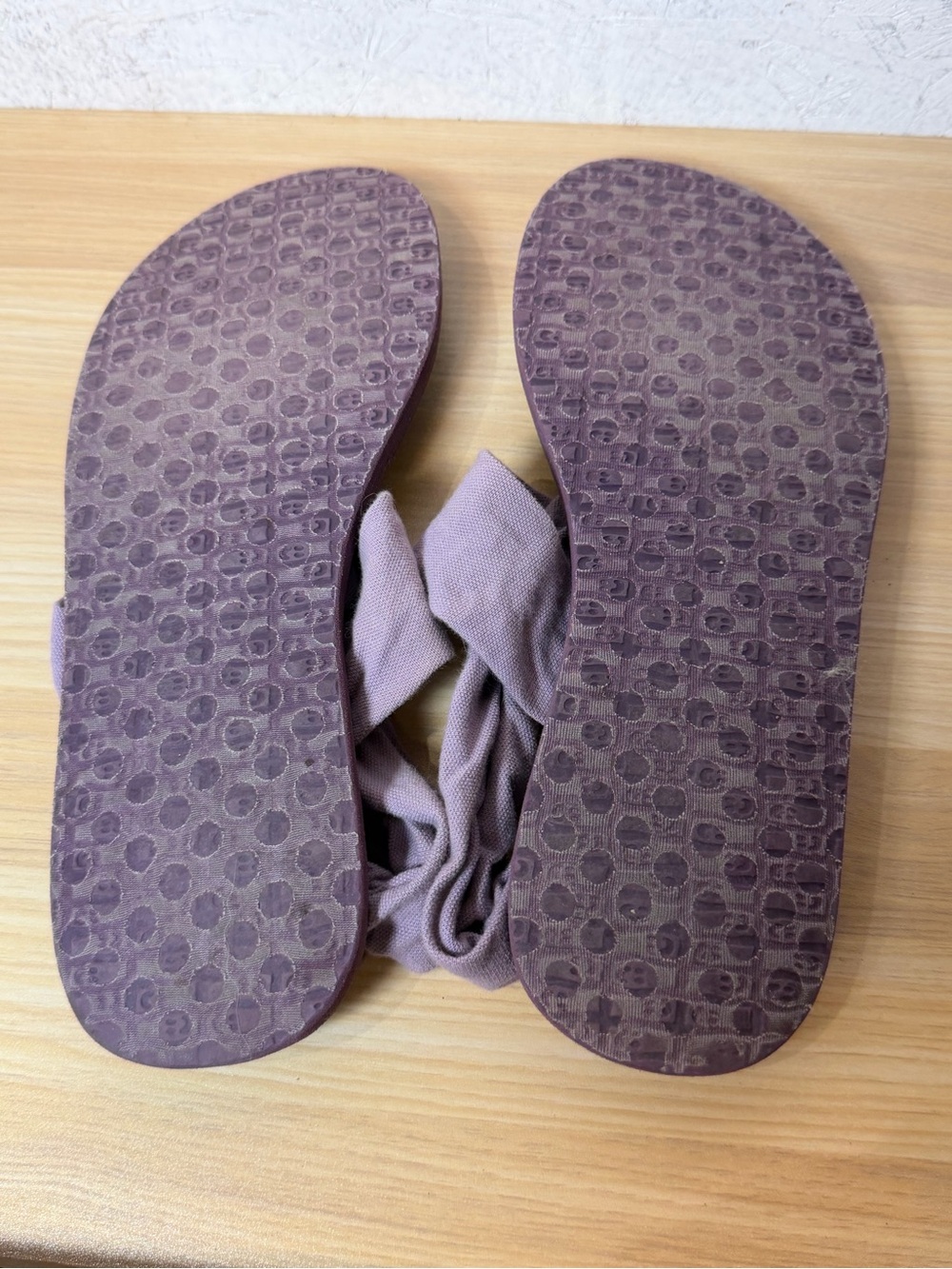 Sanuk Yoga Sling 2 Women's Two-Tone Plum Strap Sandals - Picture 6 of 6